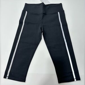 NWT Fabletics Running Capri Leggings